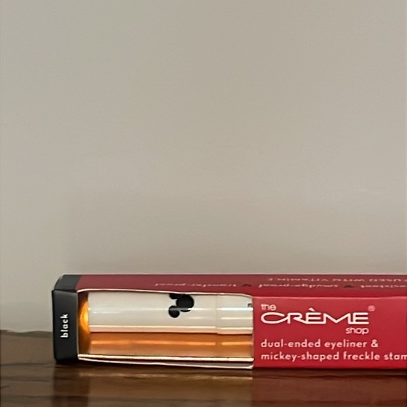 The Creme Shop Disney Dual-Ended Eyeliner & Mickey Shape Freckle Stamp Eye Liner - Picture 5 of 8